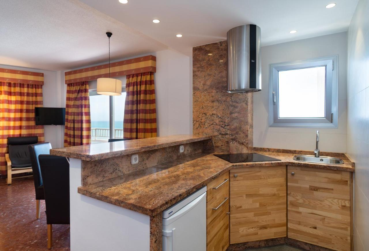 Hotel Apartamentos Bajondillo Торремолінос Екстер'єр фото Kitchen